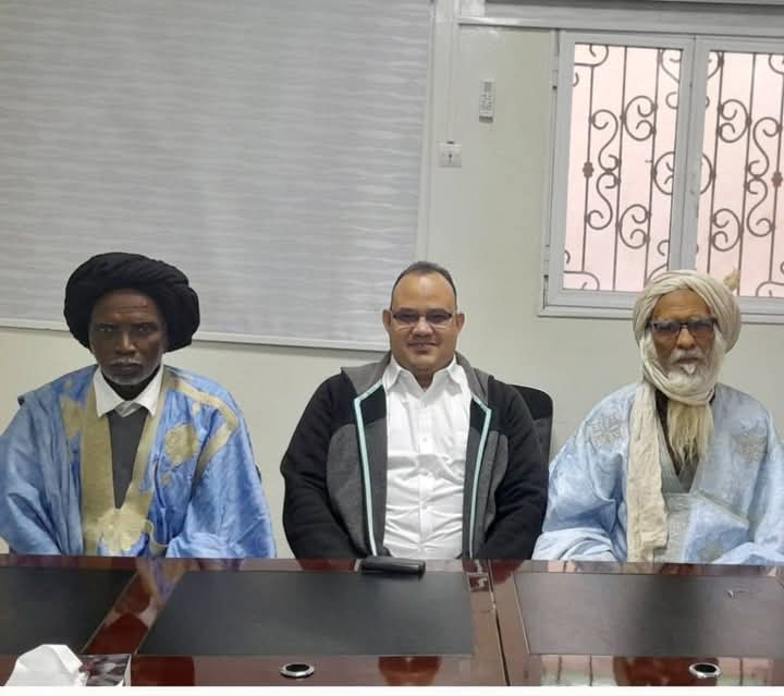 الوالي الجديد يجتمع برؤساء الأحياء في ازويرات